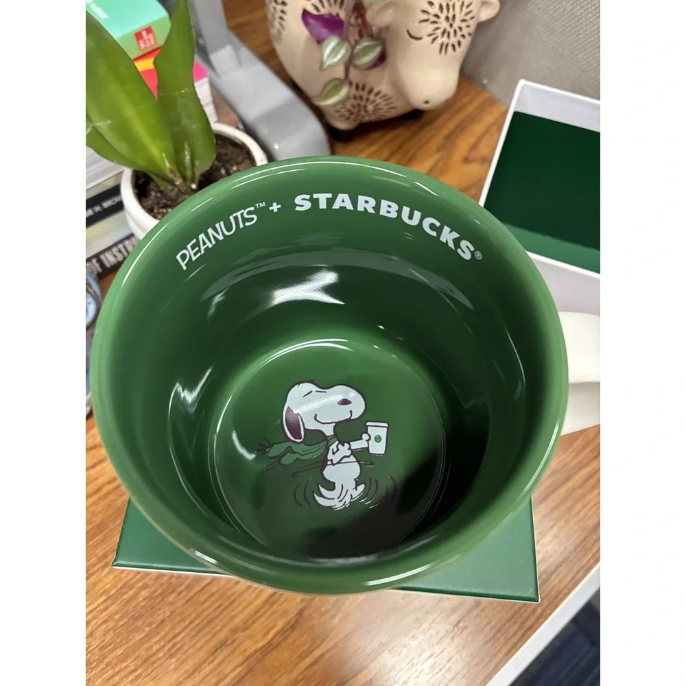 Starbucks x Peanuts Snoopy Mug 🎃🚀